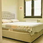 Daire 2br Centralside Retreat With Free Private Parking Filibe