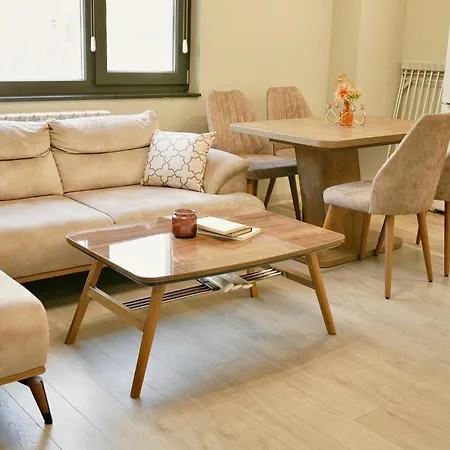 Appartement 2br Centralside Retreat With Free Private Parking