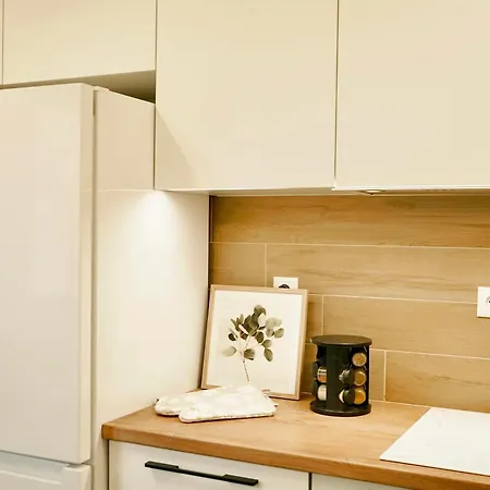 2br Centralside Retreat With Free Private Parking