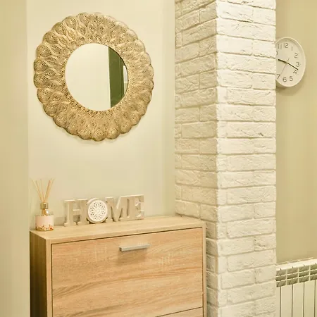 Centralside Retreat With Free Parking Spot Apartamento