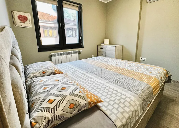 Apartamento Centralside Retreat With Free Parking Spot Plovdiv